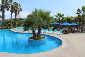 Piscine extérieure