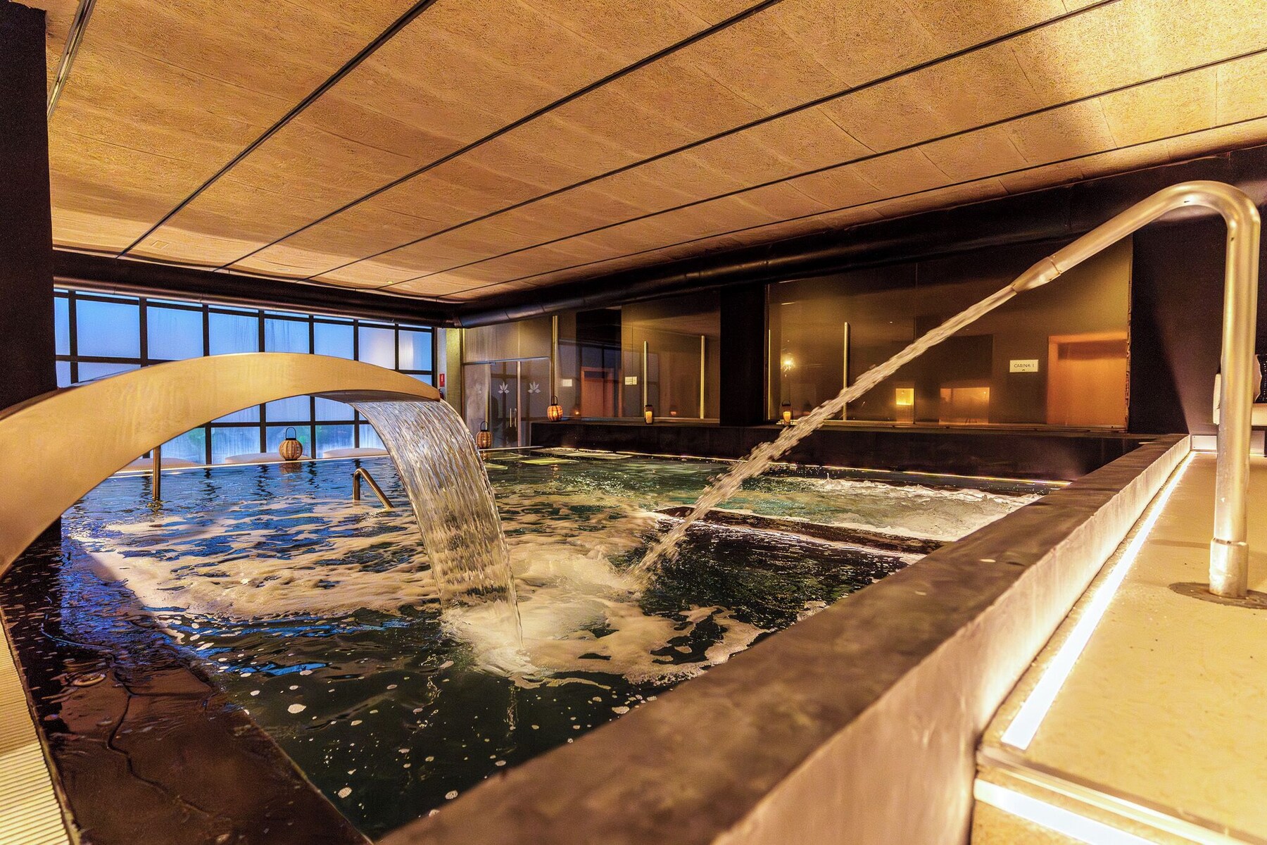 Sauna, steam room, Turkish bath/hammam, body treatments, hydrotherapy