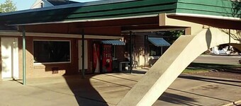 กันนิสันอินน์