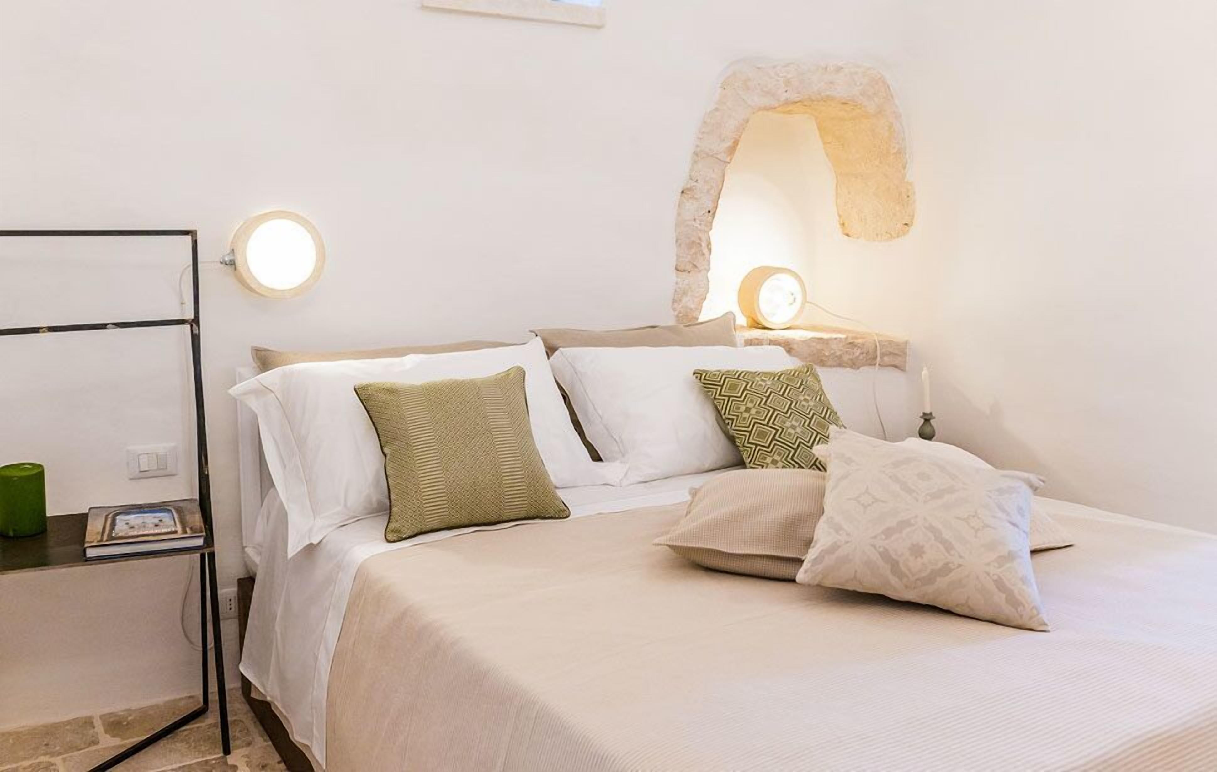 1 bedroom, premium bedding, minibar, in-room safe