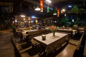 Breakfast and lunch served  - Mountain View Guesthouse (Chiang Mai)