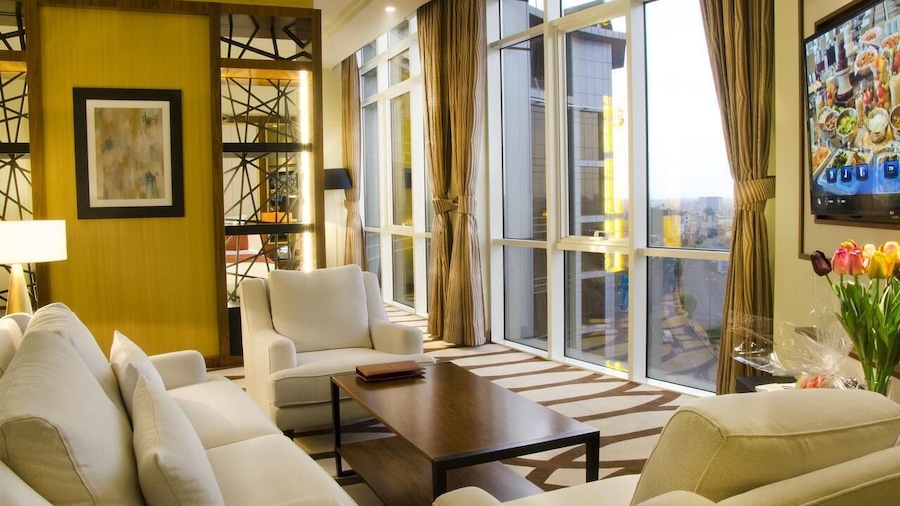 Bayat Hotels Company