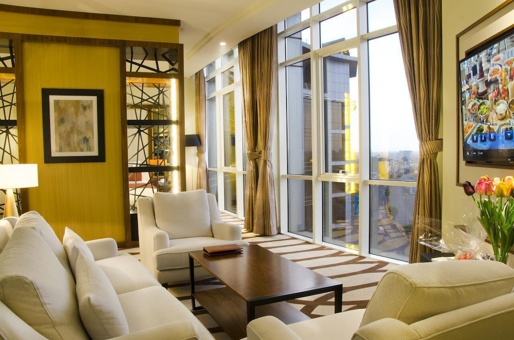 4 Star Hotels