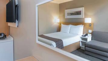 In-room safe, desk, soundproofing, iron/ironing board