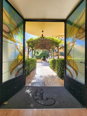 Entrée de l’hébergement