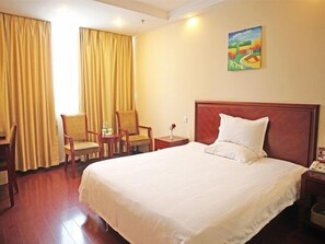 In-room safe, free WiFi