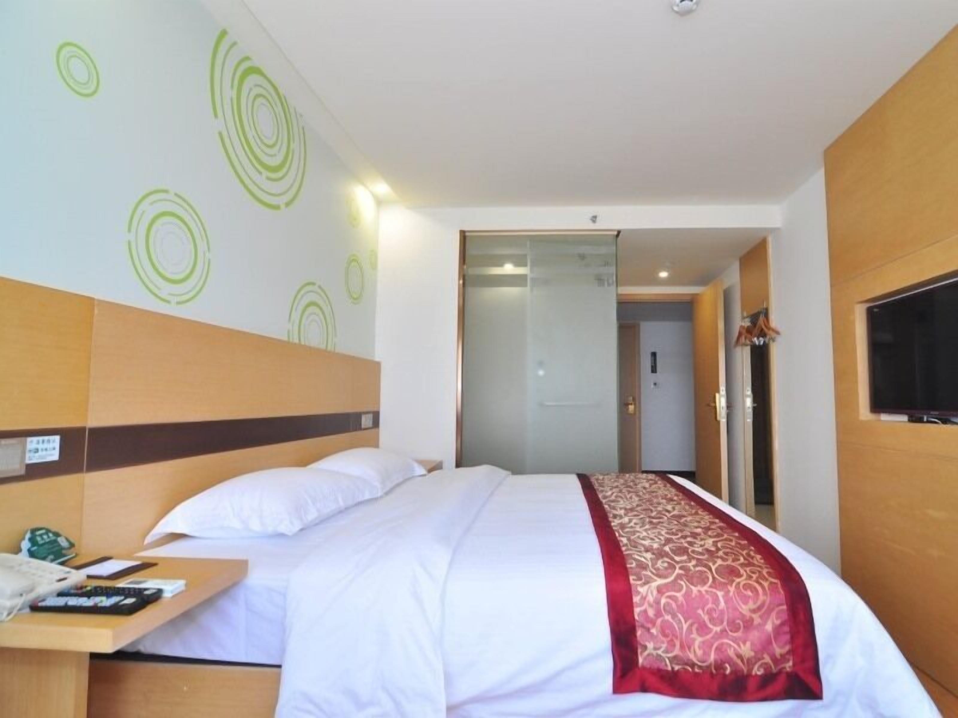 in-room safe, free wifi