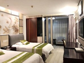 In-room safe, free WiFi - Greentree Inn Suzhou Taicang Baolong Square Express Hotel (Suzhou)