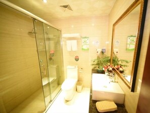 Douche, articles de toilette gratuits