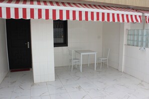 Breakfast, lunch and dinner served - Crystal Palace (Abidjan)