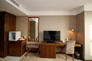 In-room safe, free WiFi - GreenTree Eastern Hefei Dahua International Harbor Hotel (Hefei)