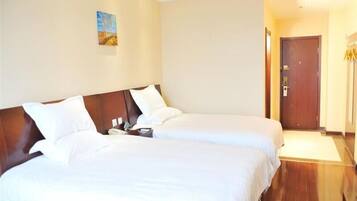 In-room safe, free WiFi