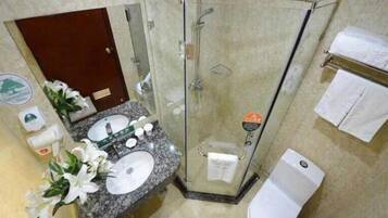 Shower, free toiletries, towels