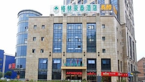 Mặt tiền nơi lưu trú