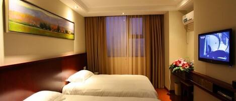 In-room safe, free WiFi