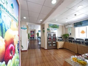 Breakfast for a fee - Greentree Inn Guangdong Shantou Changping Road Exp (Shantou)