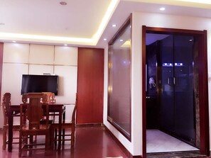 In-room safe, blackout drapes, iron/ironing board, free WiFi - GreenTree Inn JXuZhou East Third Ring Road XCMG Heavy Machinery Hotel (Xuzhou)