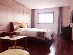 Coffres-forts dans les chambres, rideaux occultants