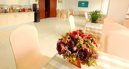 Greentree Inn Technology University Youth Square