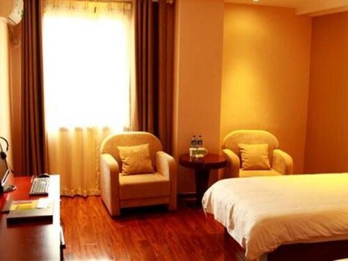 GreenTree Inn Chuzhou Wandong International Car City Express Hotel
