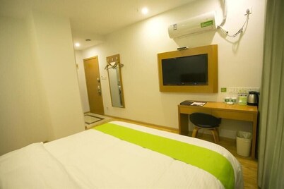 Vatica Lianyungang Zhongyin Mingdu Hotel