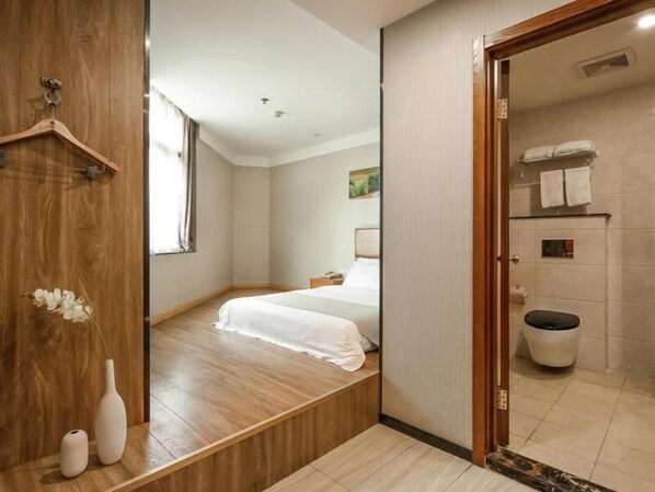 Cortinas blackout, tabla de planchar con plancha y wifi gratis