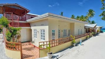 Quang cảnh nhìn từ nơi lưu trú