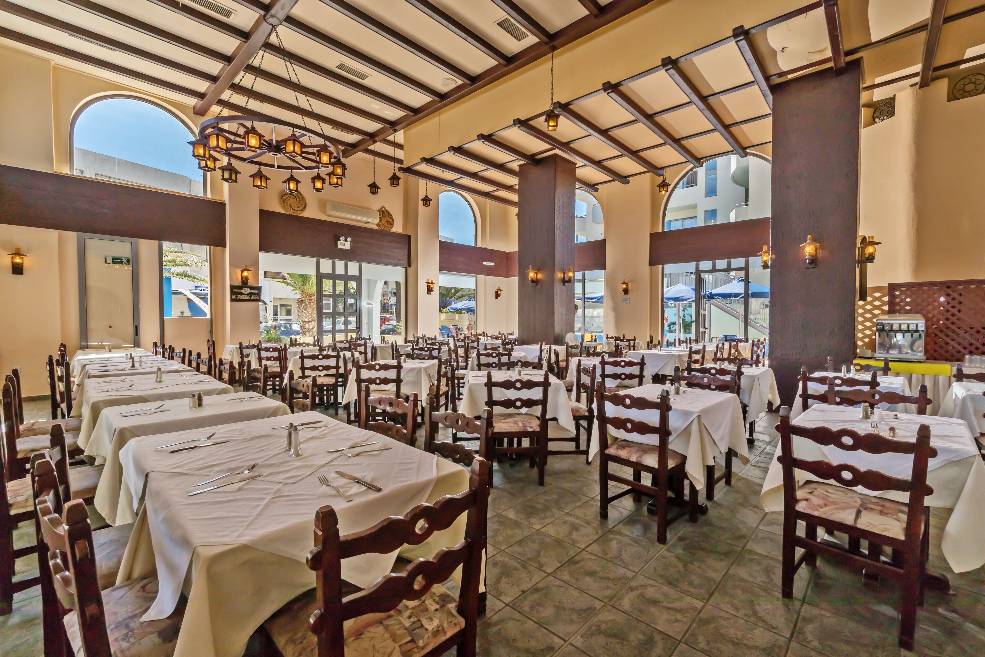 Foto - Ostria Studios