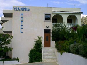 Exterior detail - Yiannis (Karpathos)