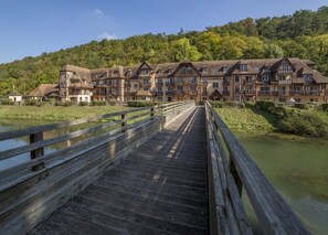 Front of property - Club Wyndham Normandy (Connelles)