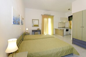 Room - Kymata Studios (Milos)