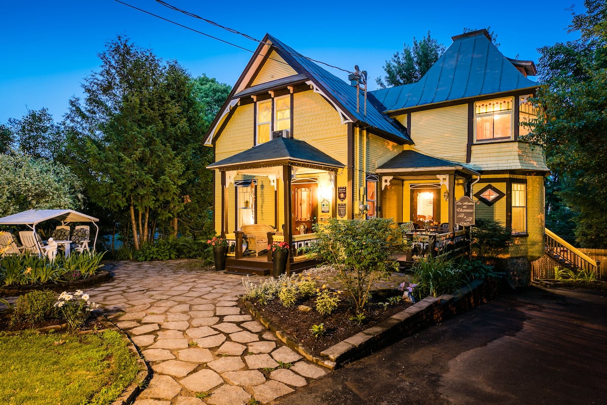 Maison victorienne, 5 chambres, 4 salles de bain et SPA | 遮光カーテン、防音設備、アイロン / アイロン台、WiFi (無料)
