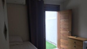 Standard Room | Minibar, desk, laptop workspace, WiFi (free) - Casa Tâmara (Sorocaba)