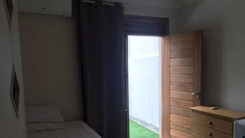 Quarto standard | Frigobar, escrivaninha, espaço de trabalho para notebook