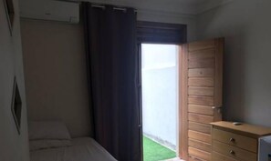 Standard Room | Minibar, desk, laptop workspace, free WiFi - Casa Tâmara (Sorocaba)