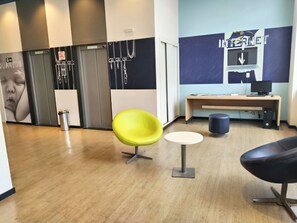 Reception hall - Ibis Budget Manhuacu (Manhuaçu)