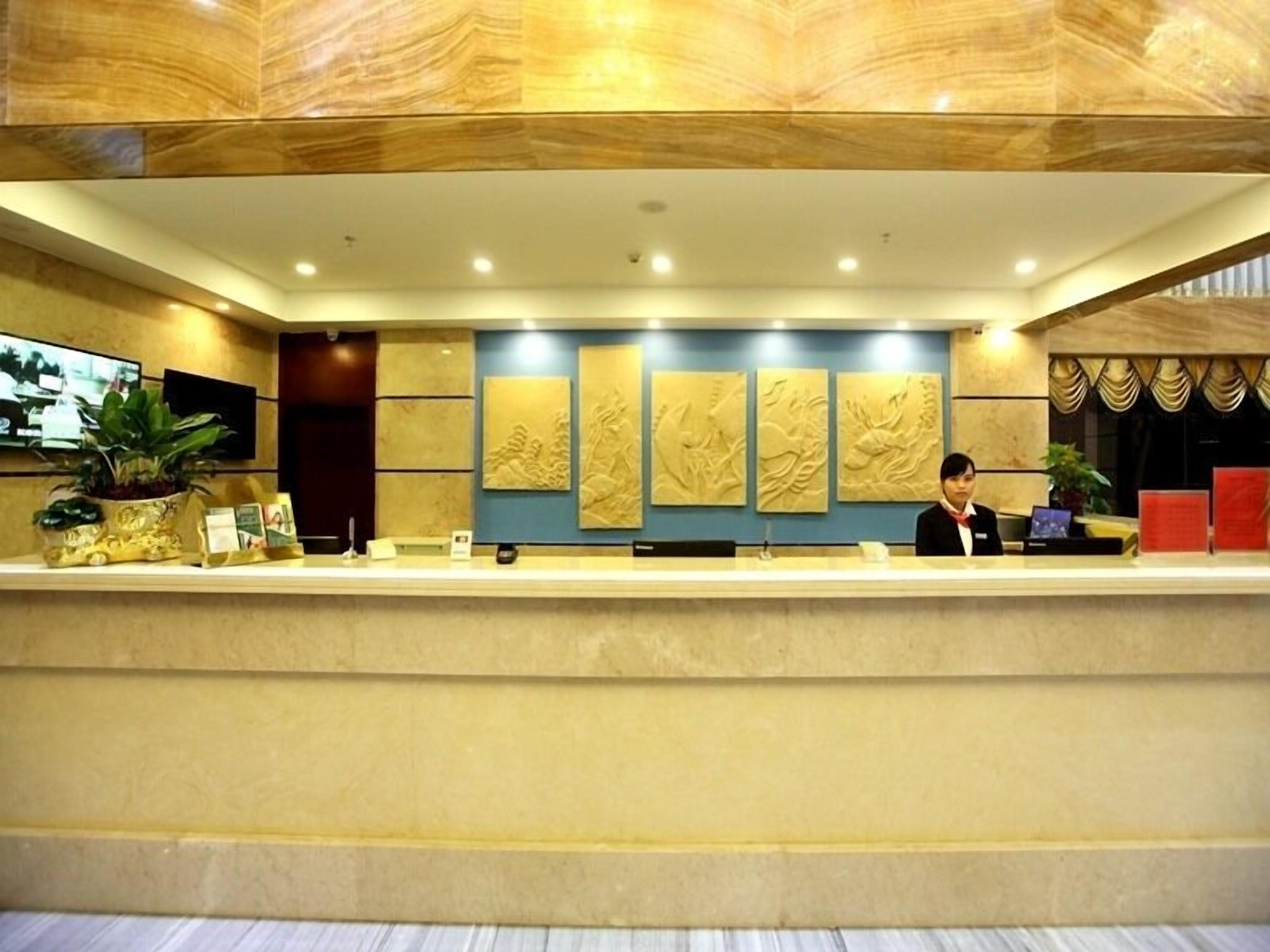 Foto - GreenTree Inn SanYa Jiyang Dist YaLongWan YingBin Ave Hotel