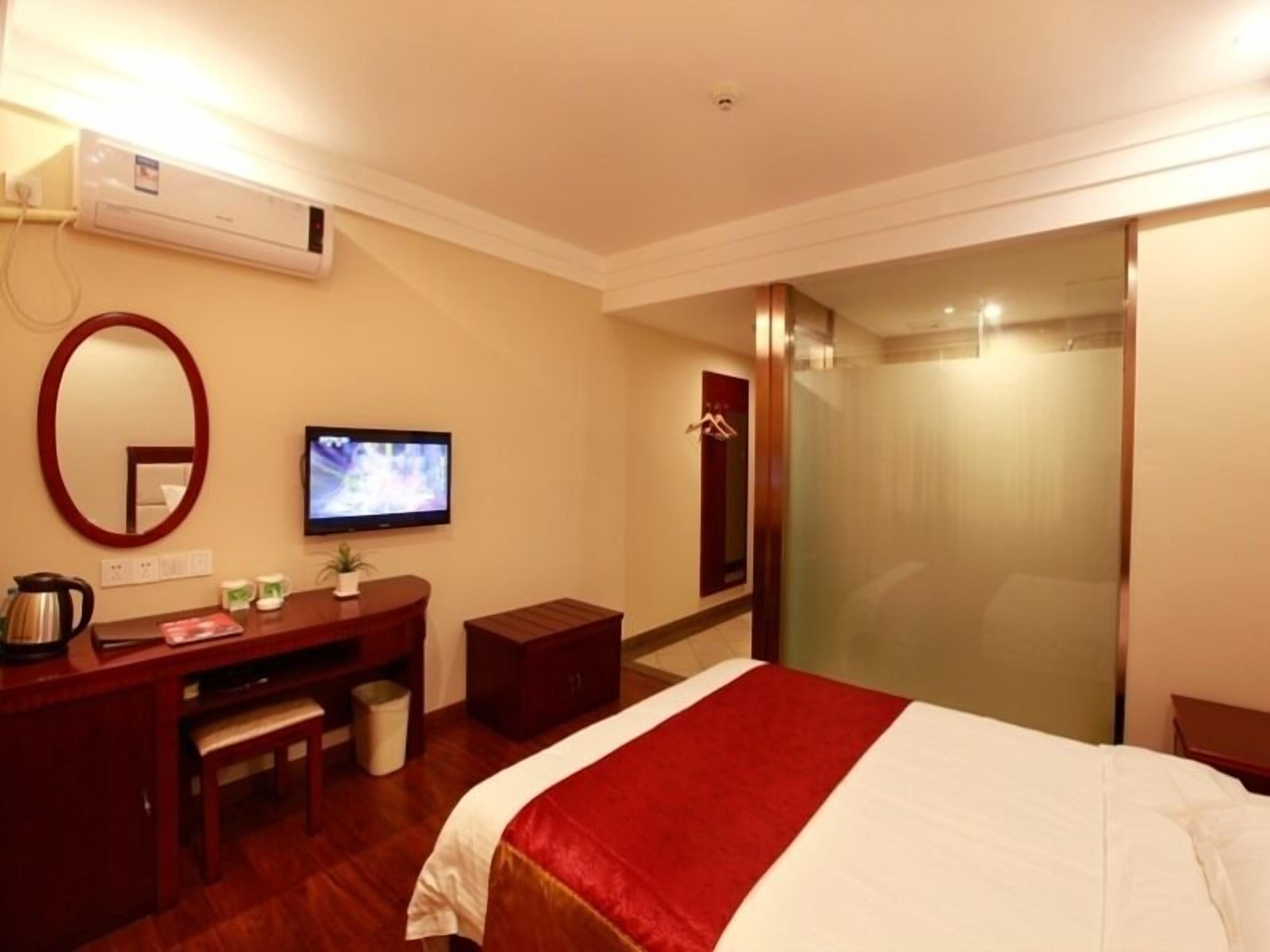 Foto - GreenTree Inn SanYa Jiyang Dist YaLongWan YingBin Ave Hotel