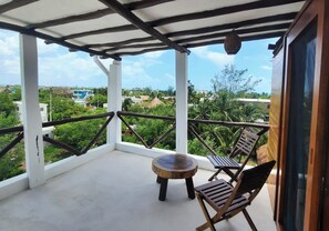 高級雙人房 (Sol) | 露台/庭院