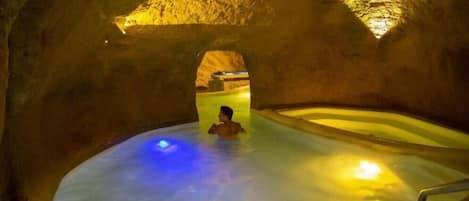 Couples treatment room(s), facials