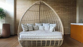 Deluxe Room | Terrace/patio