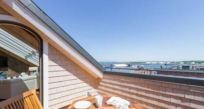 Old Port Penthouse Suite - Amazing Harbor Views
