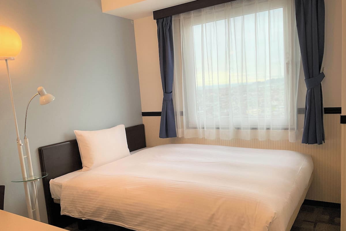 Down duvets, desk, blackout curtains, iron/ironing board (on request)