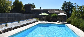 Fantastic barn conversion near Cordes sur Ciel with 4 bedrooms and pool