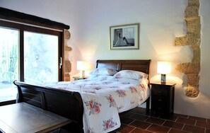 4 camere, ferro/asse da stiro, Wi-Fi, lenzuola