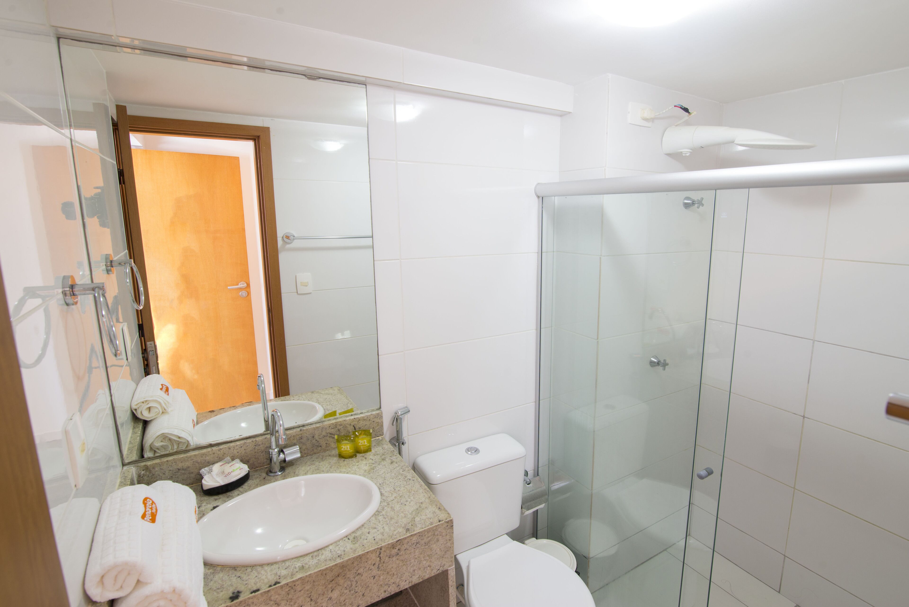 panoramic apartment, 1 bedroom, kitchen, beach view | bathroom | shower, towels, toilet paper