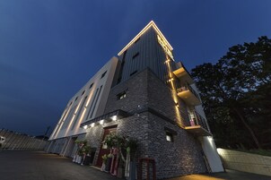 Front of property - evening/night