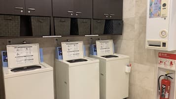Ruang laundry