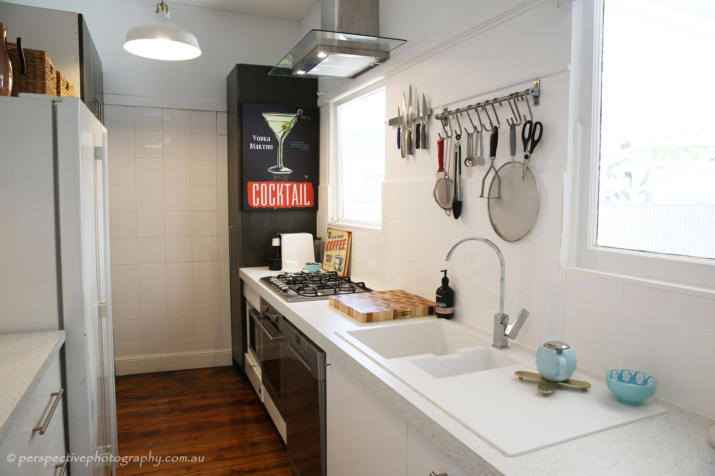 House, 2 Bedrooms | Private kitchen | Full-size fridge, microwave, oven, stovetop