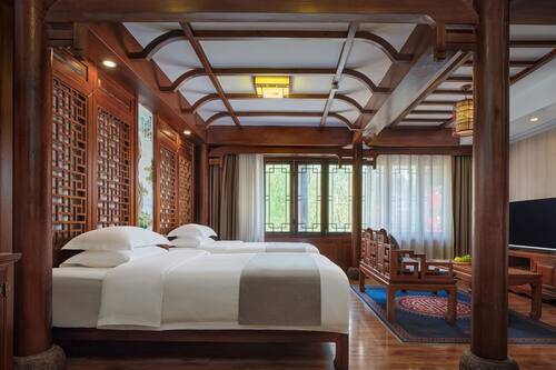 Twin Room with Lake View